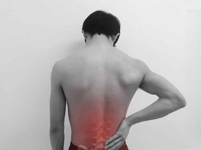 原因が分かっている腰痛（ヘルニア）はたったの15％